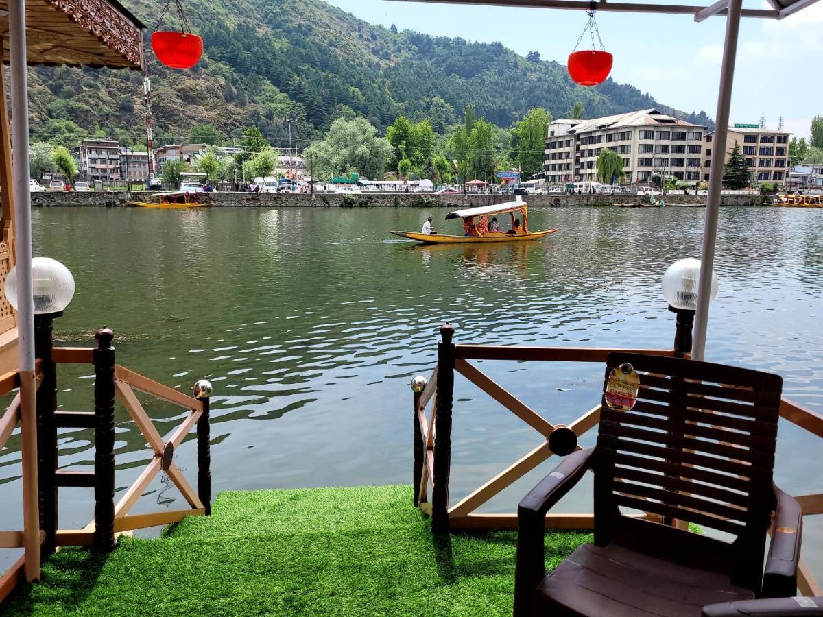 Tashkand Houseboat Srīnagar Exterior foto